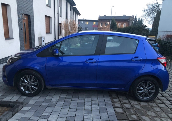 Toyota Yaris cena 54000 przebieg: 37600, rok produkcji 2019 z Pieńsk małe 154